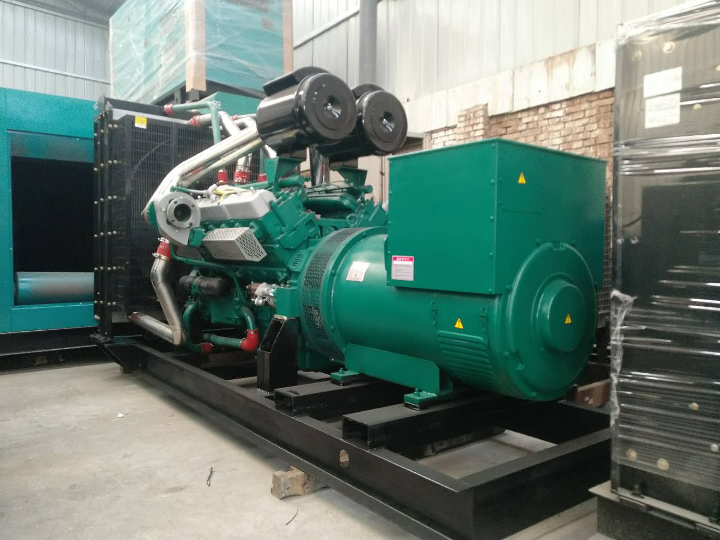 600kw上(shàng)柴乾能發(fā)電(diàn)機(jī)